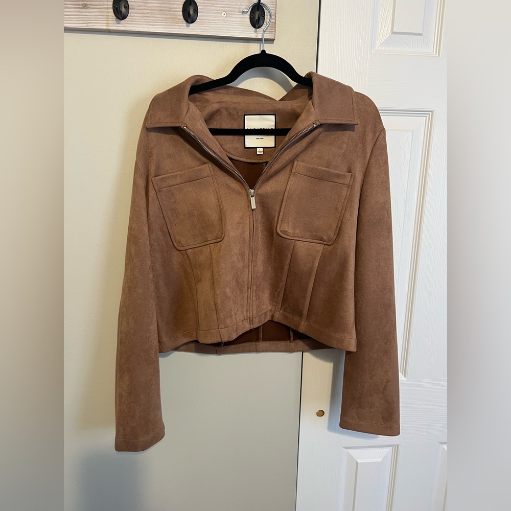 Cropped zip up shirt